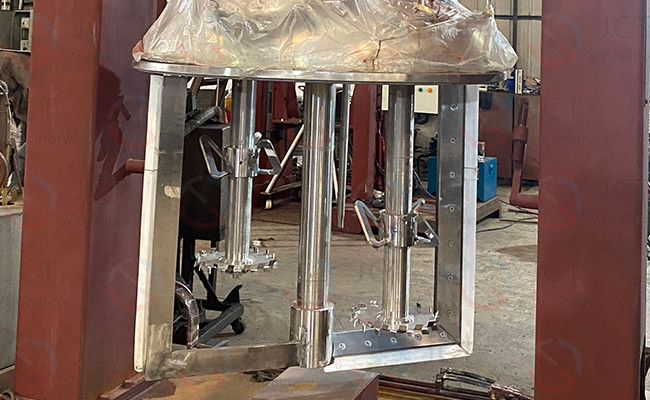 powerful dispersing mixer